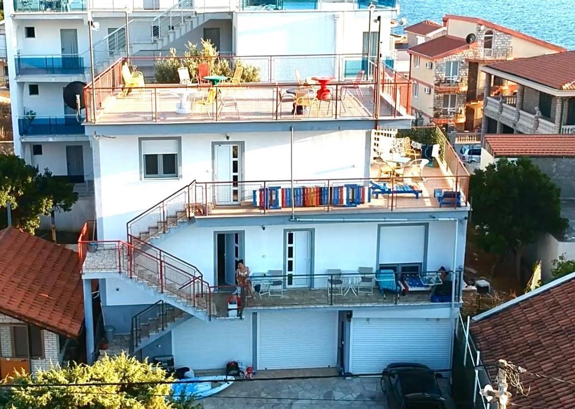 Apartments Apartmani Bojana ウトイェハ エクステリア 写真
