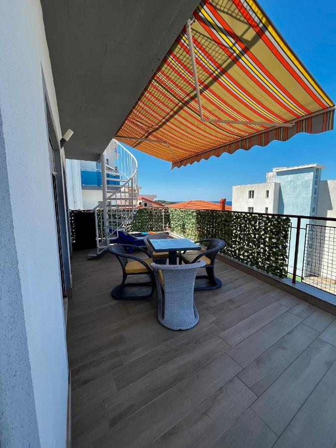 Apartments Apartmani Bojana ウトイェハ エクステリア 写真