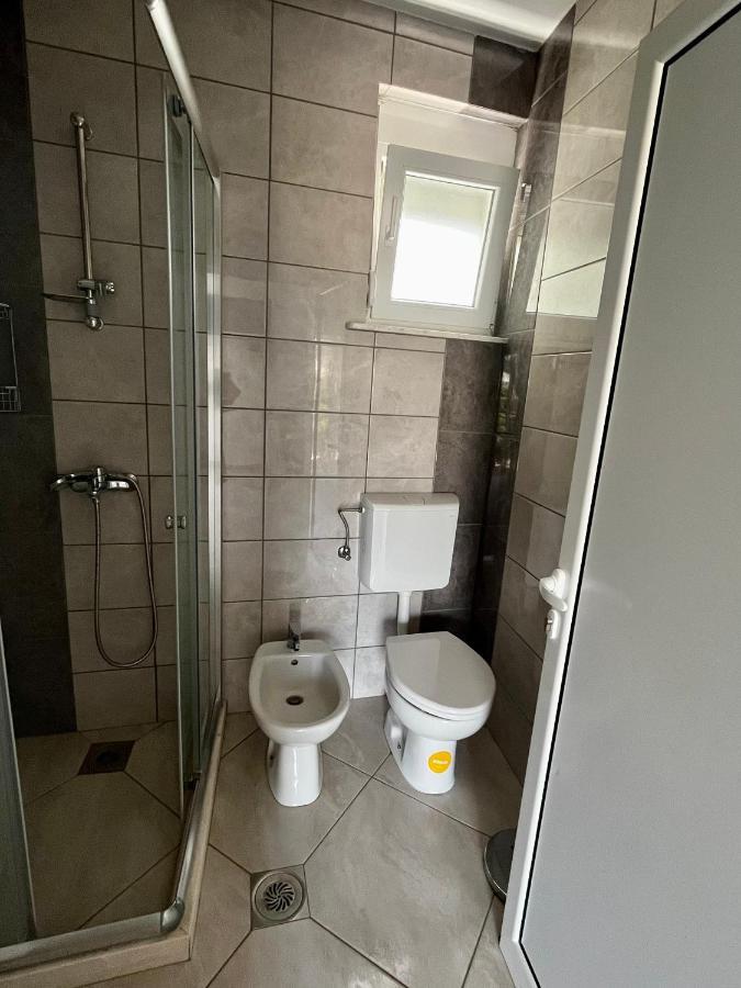 Apartments Apartmani Bojana ウトイェハ エクステリア 写真